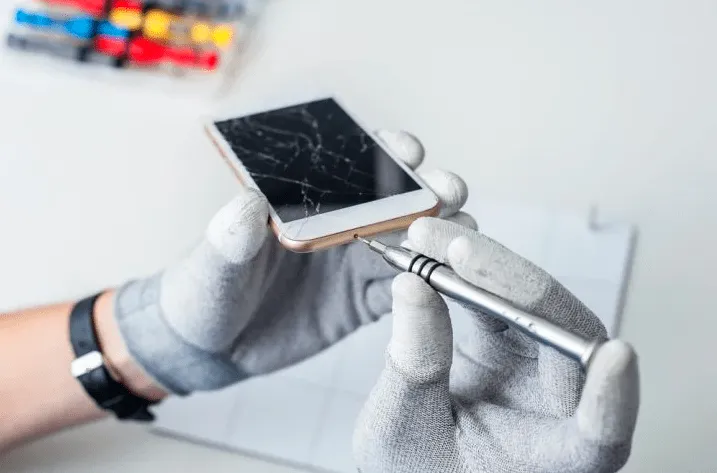 Broken-Screen-Repair-iPhone-Android